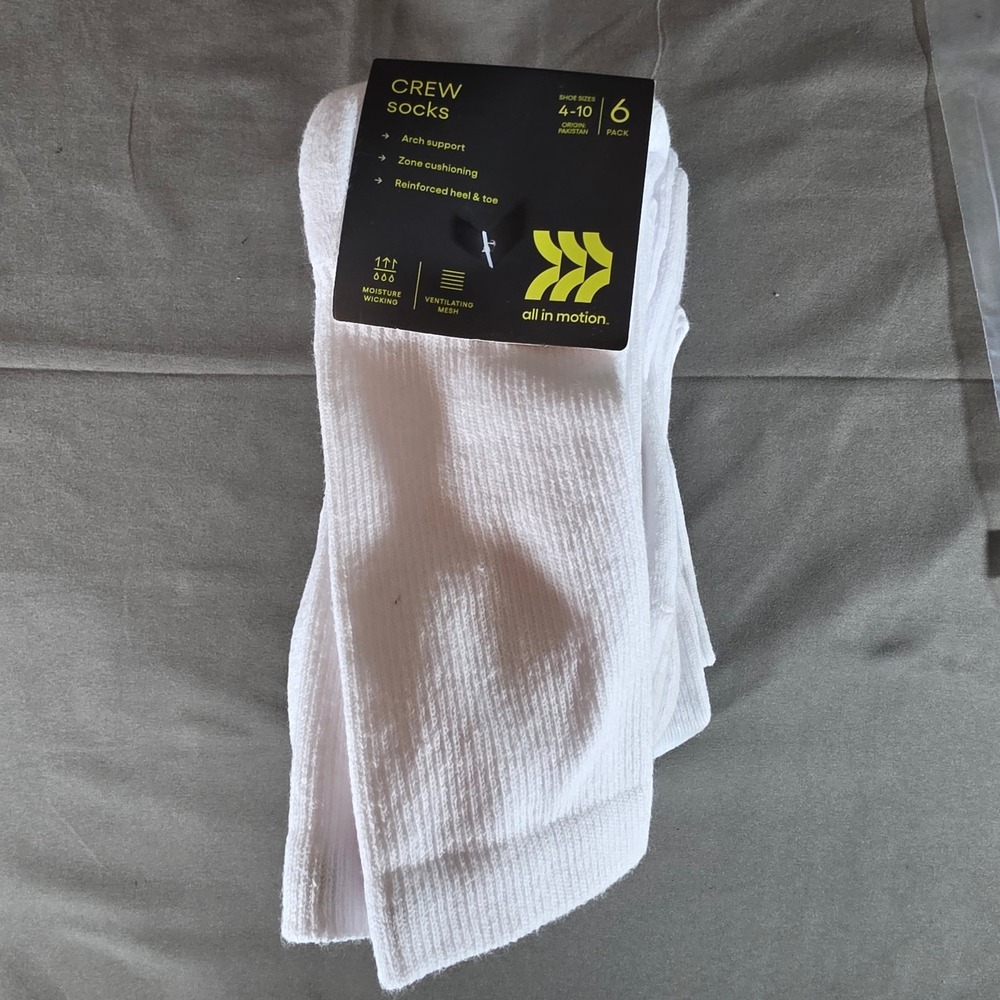 All in Motion White Crew Socks 6 Pair Pack Arch Support Cushioned Size 4-10 NEW